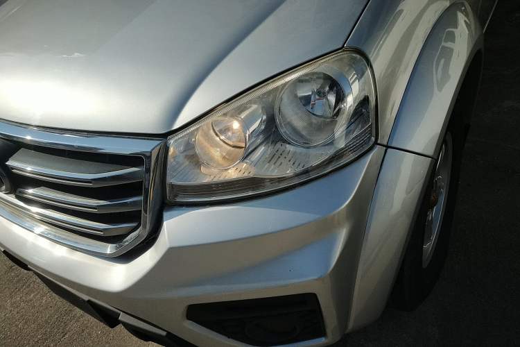 Used Great Wall Wingle 5 2017 2.0T European-spec Diesel Two-Wheel-Drive Entry-Level Big Double-Cab GW4D20D Left Front Headlight
