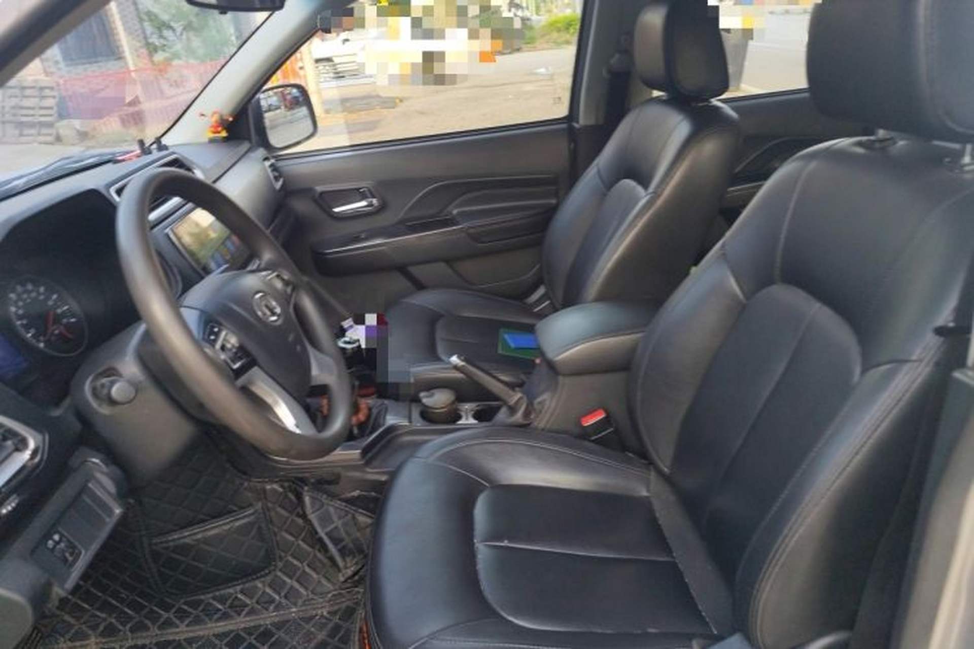 Used Great Wall Wingle 5 2017 2.0T European-spec Diesel Two-Wheel Drive Entry-Level Small Double-Cab GW4D20E Left Front Seat