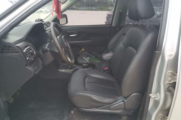 Used Great Wall Wingle 5 2017 2.0T European Version Diesel 4x4 Elite Large Double-Cab GW4D20D Left Front Seat
