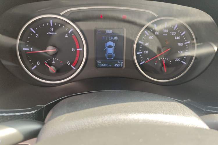 Used Great Wall Wingle 5 2017 2.0T European Version Diesel Two-Wheel Drive Elite Plus Big Double-Cab GW4D20D Odometer Close Up