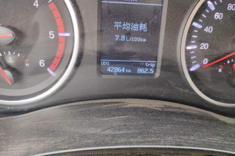 Used Great Wall Wingle 5 2017 2.0T European Version Diesel Two-Wheel Drive Advanced Large Double-Cab GW4D20E Odometer Close Up