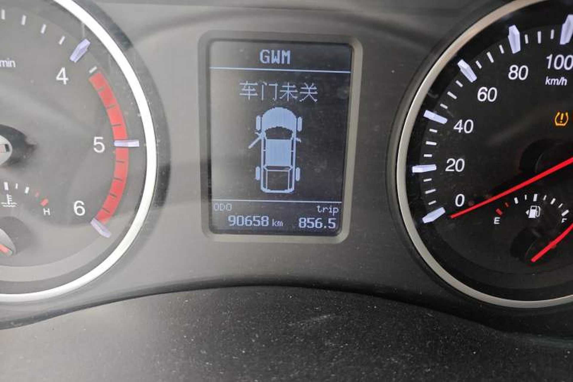 Used Great Wall Wingle 5 2017 2.0T European Version Diesel Two-Wheel Drive Elite Plus Big Double-Cab GW4D20D Odometer Close Up