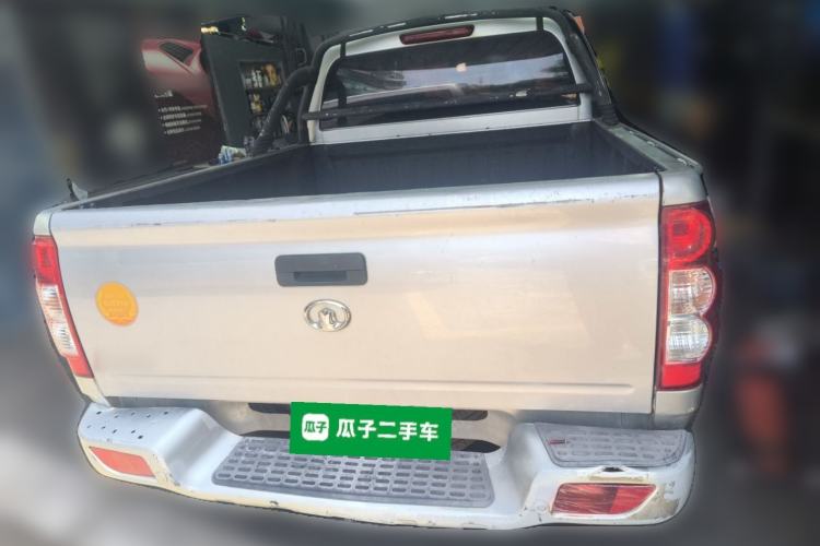 Used Great Wall Wingle 5 2017 2.4L European Version Gasoline Two-Wheel Drive Entry-Level Big Double Cab 4G69S4N Rear