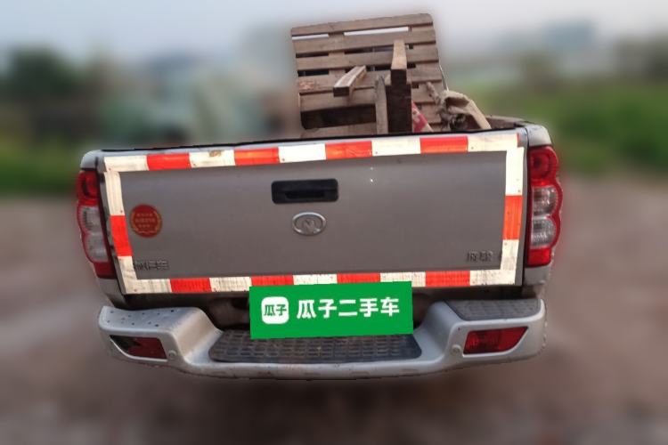 Used Great Wall Wingle 5 2017 2.0T European Version Diesel Two-Wheel Drive Advanced Large Double-Cab GW4D20E Rear