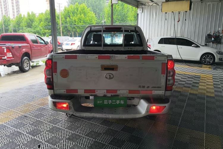 Used Great Wall Wingle 5 2017 2.0T European Version Diesel Two-Wheel Drive Advanced Large Double-Cab GW4D20E Rear