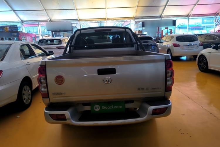 Used Great Wall Wingle 5 2017 2.4L European Version Gasoline Two-Wheel Drive Entry-Level Big Double Cab 4G69S4N Rear