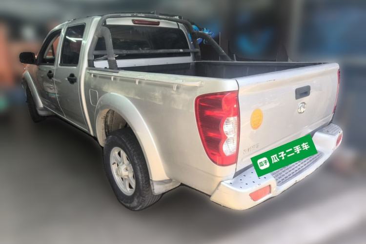 Used Great Wall Wingle 5 2017 2.4L European Version Gasoline Two-Wheel Drive Entry-Level Big Double Cab 4G69S4N Rear Left 45 Deg