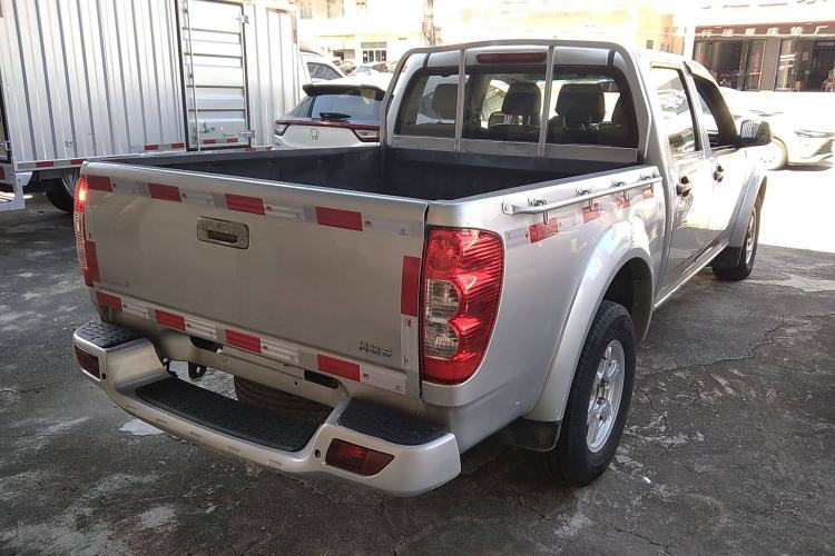 Used Great Wall Wingle 5 2017 2.0T European-spec Diesel Two-Wheel-Drive Entry-Level Big Double-Cab GW4D20D Rear Right 45 Deg