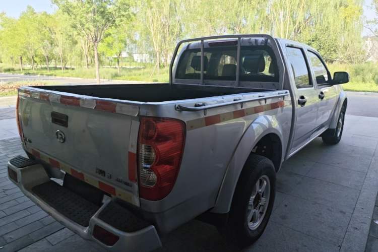 Used Great Wall Wingle 5 2017 2.0T European Version Diesel Two-Wheel Drive Advanced Large Double-Cab GW4D20E Rear Right 45 Deg