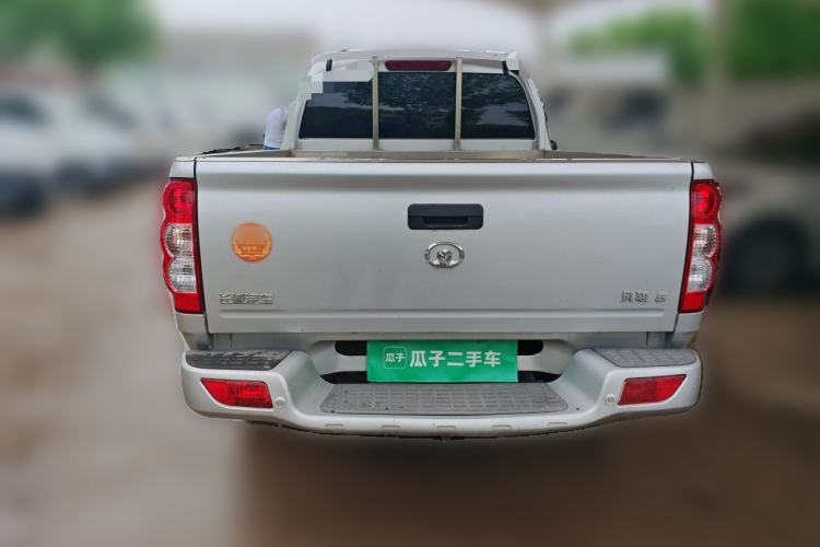 Used Great Wall Wingle 5 2017 2.0T European Version Diesel Two-Wheel Drive Advanced Large Double-Cab GW4D20E Rear
