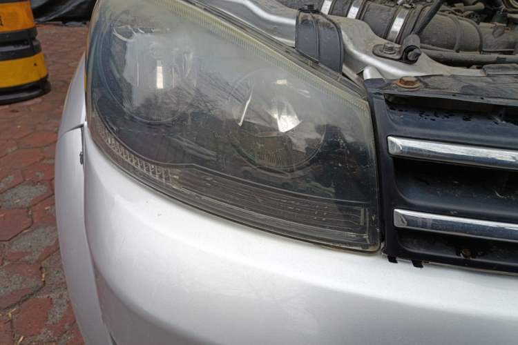 Used Great Wall Wingle 5 2017 2.8T Classic Edition Two-Wheel Drive Big Double-Cab GW2.8TC-2 Right Front Headlight