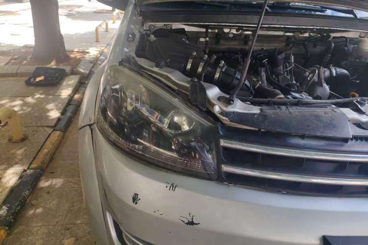 Used Great Wall Wingle 5 2017 2.0T European Version Diesel 4x4 Elite Compact Double-Cab GW4D20D Right Front Headlight