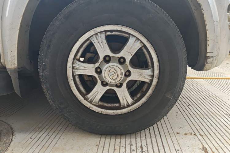 Used Great Wall Wingle 5 2017 2.8T European Version Diesel Two-Wheel Drive Elite Compact Double-Cab GW2.8TC Right Front Wheel Hub