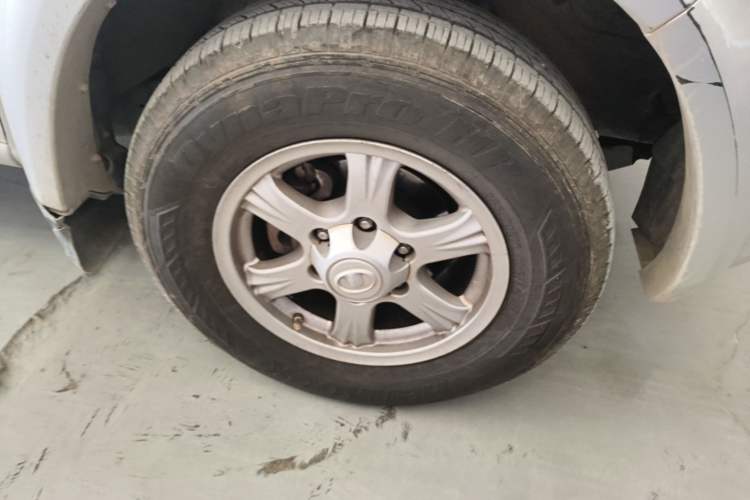 Used Great Wall Wingle 5 2017 2.0T European Version Diesel Two-Wheel Drive Advanced Large Double-Cab GW4D20E Right Front Wheel Hub