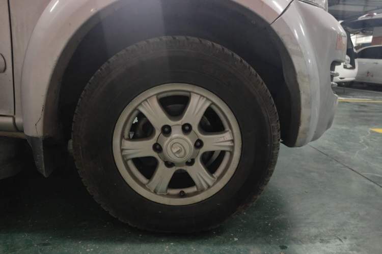 Used Great Wall Wingle 5 2017 2.8T Classic Edition Two-Wheel Drive Big Double-Cab GW2.8TC-2 Right Front Wheel Hub