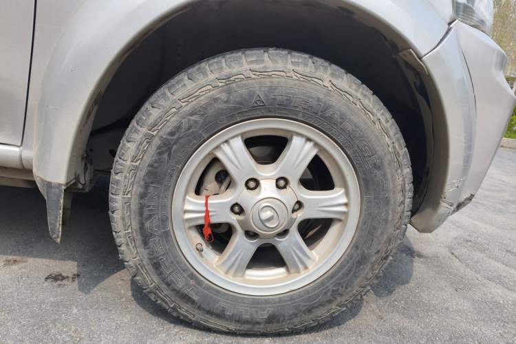 Used Great Wall Wingle 5 2017 2.0T European-Style Diesel 4x4 Ambition Version with Extended Double Cab – GW4D20E Right Front Wheel Hub