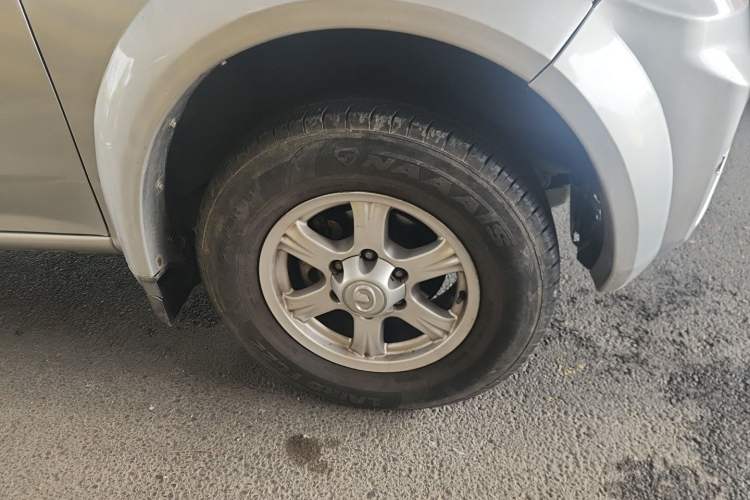 Used Great Wall Wingle 5 2017 2.0T European Version Diesel Two-Wheel Drive Advanced Large Double-Cab GW4D20E Right Front Wheel Hub