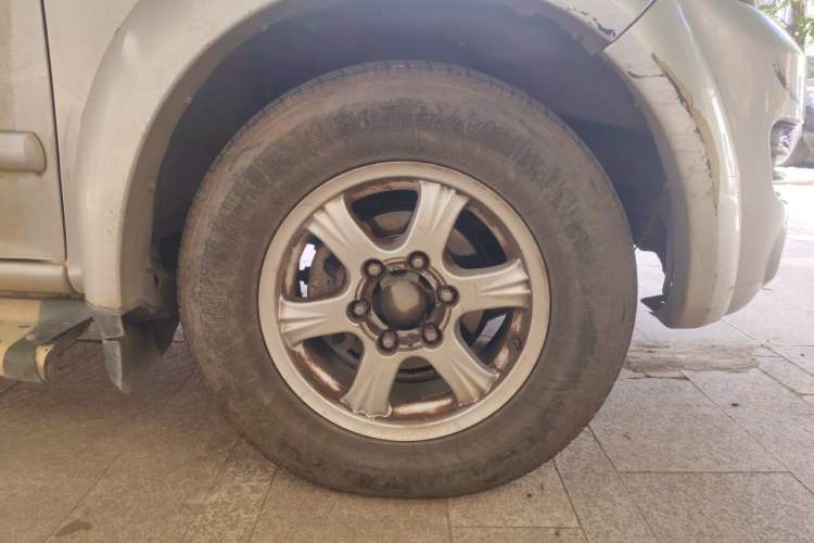 Used Great Wall Wingle 5 2017 2.0T European Version Diesel 4x4 Elite Compact Double-Cab GW4D20D Right Front Wheel Hub