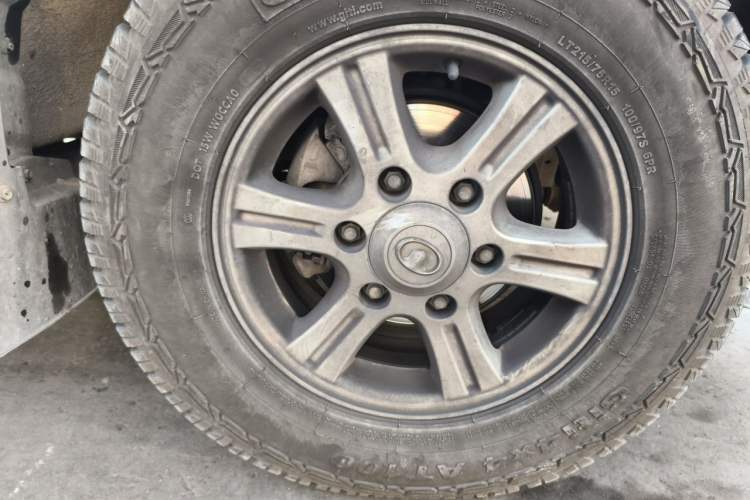 Used Great Wall Wingle 5 2017 2.8T Classic Edition Two-Wheel Drive Big Double-Cab GW2.8TC-2 Right Front Wheel Hub