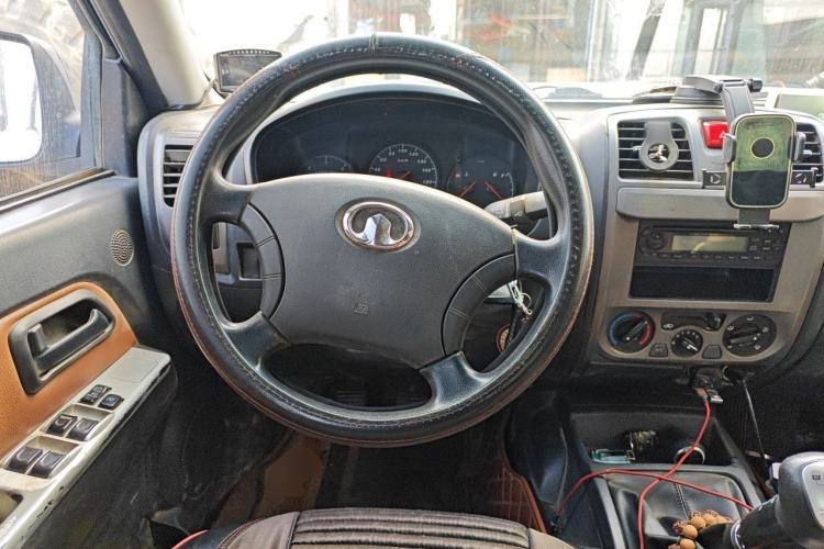 Used Great Wall Wingle 5 2017 2.8T Classic Edition Two-Wheel Drive Big Double-Cab GW2.8TC-2 Steering Wheel