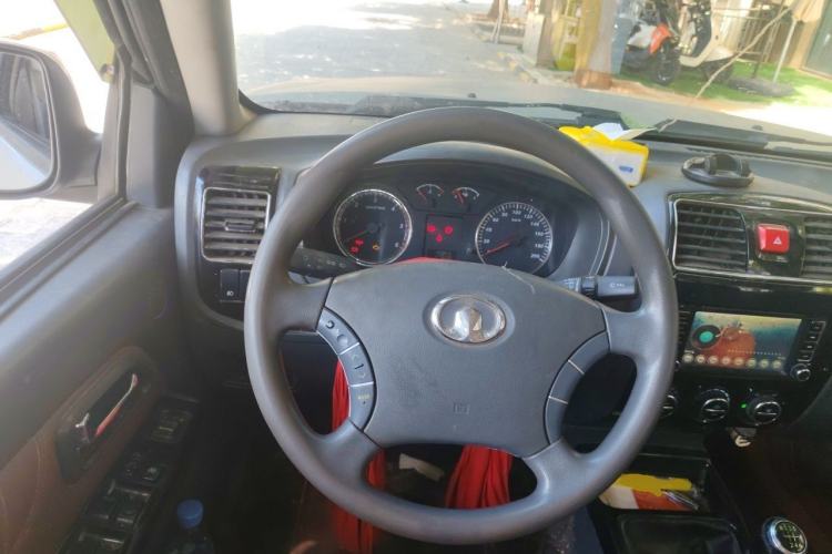 Used Great Wall Wingle 5 2017 2.0T European Version Diesel 4x4 Elite Compact Double-Cab GW4D20D Steering Wheel
