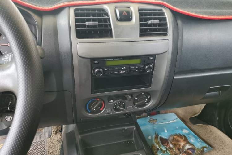 Used Great Wall Wingle 5 2017 2.2L Classic Version Two-Wheel Drive Big Double Cab 491QE Audio And AC Panel