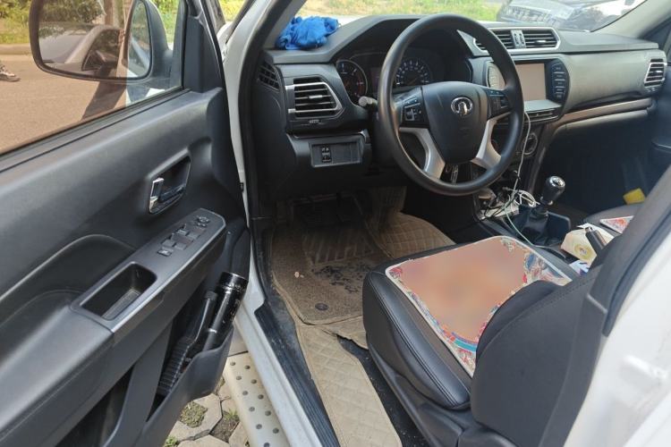 Used Great Wall Wingle 5 2017 2.0T European Version Diesel 4x4 Elite Large Double-Cab GW4D20D Driver Seat