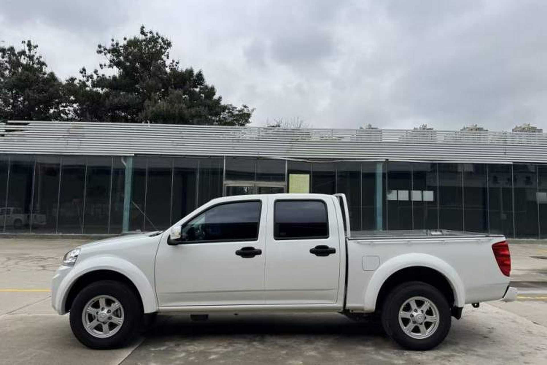 Used Great Wall Wingle 5 2017 2.0T European-spec Diesel Two-Wheel-Drive Entry-Level Big Double-Cab GW4D20D Exterior 7
