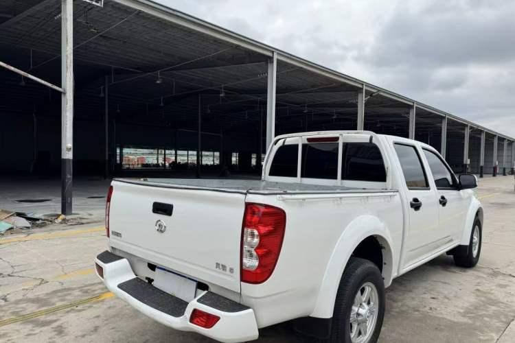 Used Great Wall Wingle 5 2017 2.0T European-spec Diesel Two-Wheel-Drive Entry-Level Big Double-Cab GW4D20D Exterior 8