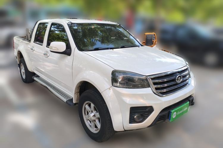 Used Great Wall Wingle 5 2017 2.4L European-spec Gasoline 4x4 Elite Version Big Double Cab 4G69S4N Front Right 45 Deg