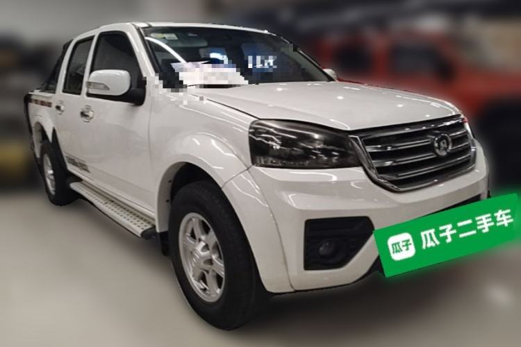 Used Great Wall Wingle 5 2017 2.4L European-spec Gasoline 2WD Elite Trim Small Double Cab – 4G69S4N Front Right 45 Deg