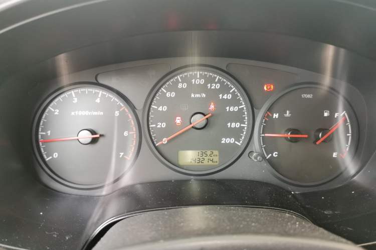 Used Great Wall Wingle 5 2017 2.2L Classic Version Two-Wheel Drive Big Double Cab 491QE Instrument Cluster
