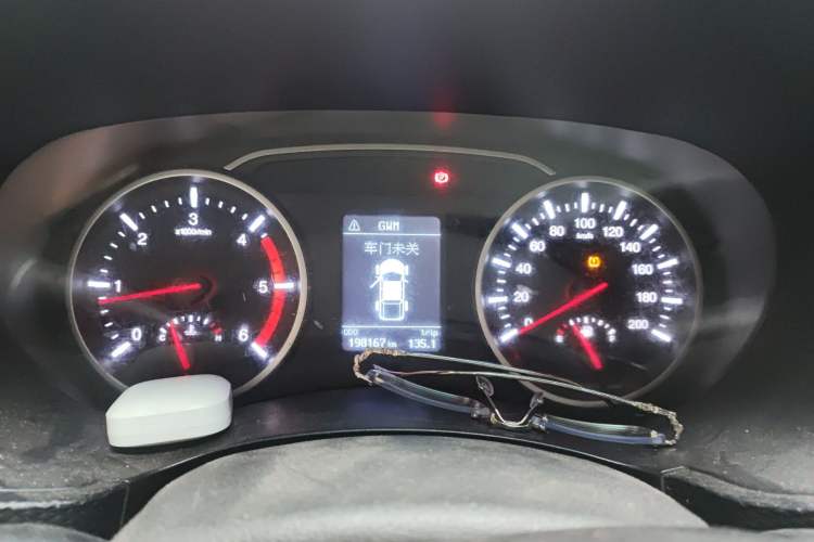 Used Great Wall Wingle 5 2017 2.0T European Version Diesel Two-Wheel Drive Elite Plus Big Double-Cab GW4D20D Instrument Cluster
