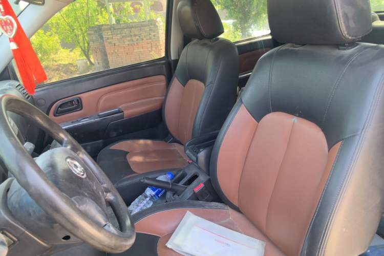 Used Great Wall Wingle 5 2017 2.2L Classic Version Two-Wheel Drive Big Double Cab 491QE Left Front Seat