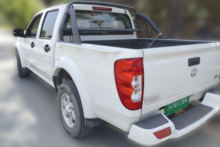 Used Great Wall Wingle 5 2017 2.4L European Version Gasoline Two-Wheel Drive Entry-Level Small Double-Cab 4G69S4N Rear Left 45 Deg