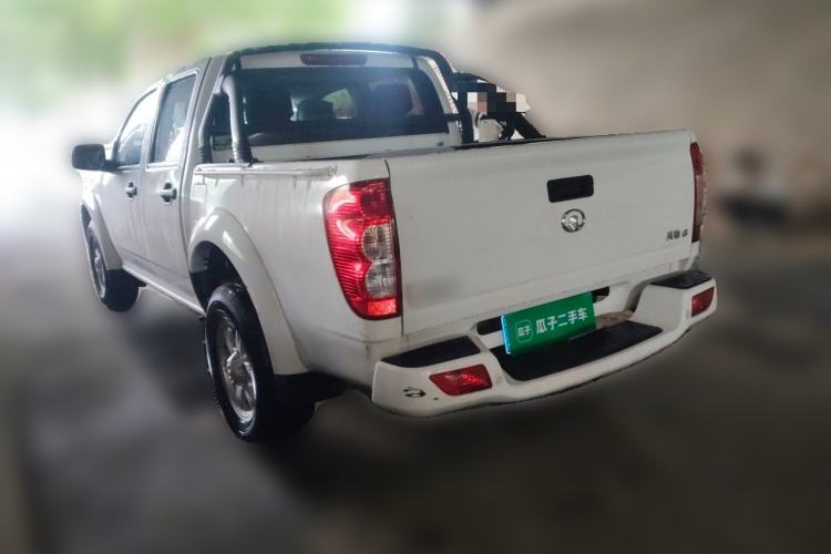 Used Great Wall Wingle 5 2017 2.4L European Version Gasoline Two-Wheel Drive Entry-Level Small Double-Cab 4G69S4N Rear Left 45 Deg