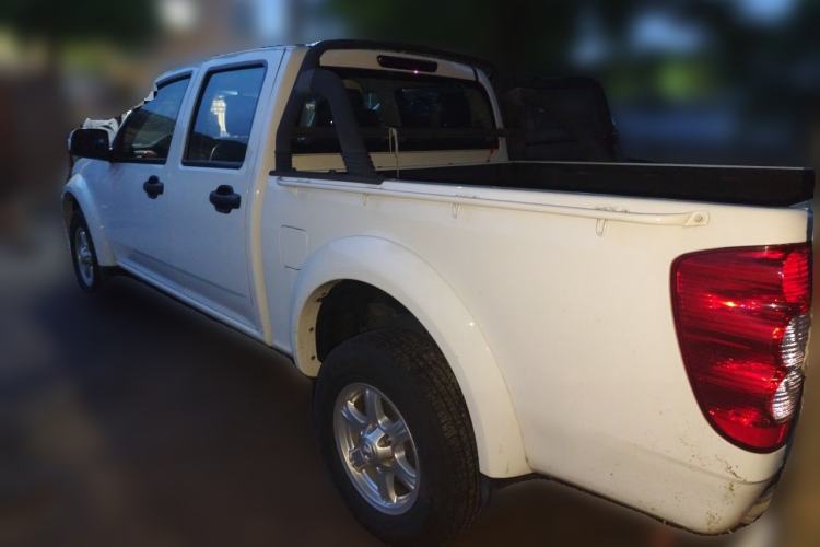 Used Great Wall Wingle 5 2017 2.4L European Version Gasoline Two-Wheel Drive Entry-Level Big Double Cab 4G69S4N Rear Left 45 Deg