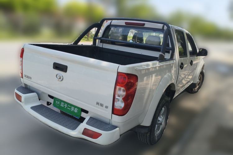 Used Great Wall Wingle 5 2017 2.4L European Version Gasoline Two-Wheel Drive Entry-Level Small Double-Cab 4G69S4N Rear Right 45 Deg
