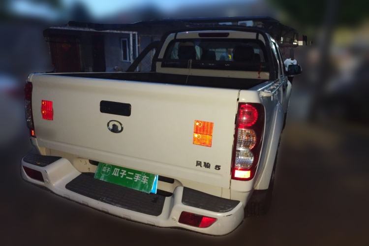 Used Great Wall Wingle 5 2017 2.4L European Version Gasoline Two-Wheel Drive Entry-Level Big Double Cab 4G69S4N Rear Right 45 Deg