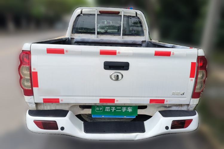 Used Great Wall Wingle 5 2017 2.0T European Version Diesel Two-Wheel Drive Advanced Large Double-Cab GW4D20E Rear