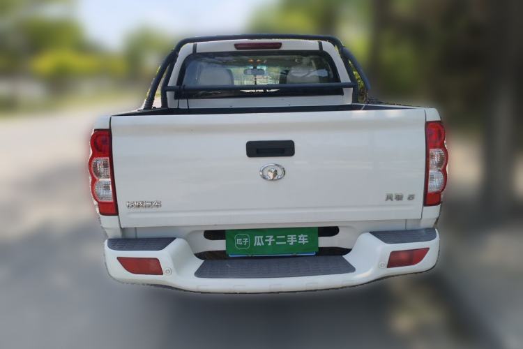 Used Great Wall Wingle 5 2017 2.4L European Version Gasoline Two-Wheel Drive Entry-Level Small Double-Cab 4G69S4N Rear