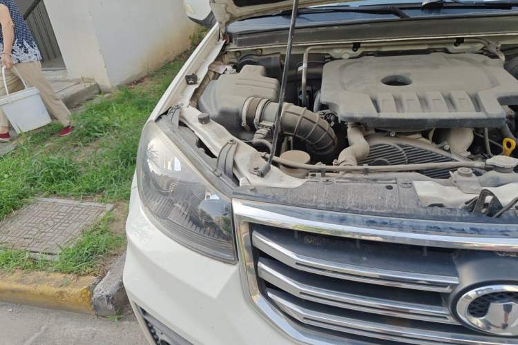 Used Great Wall Wingle 5 2017 2.0T European Version Diesel 4x4 Elite Large Double-Cab GW4D20D Right Front Headlight