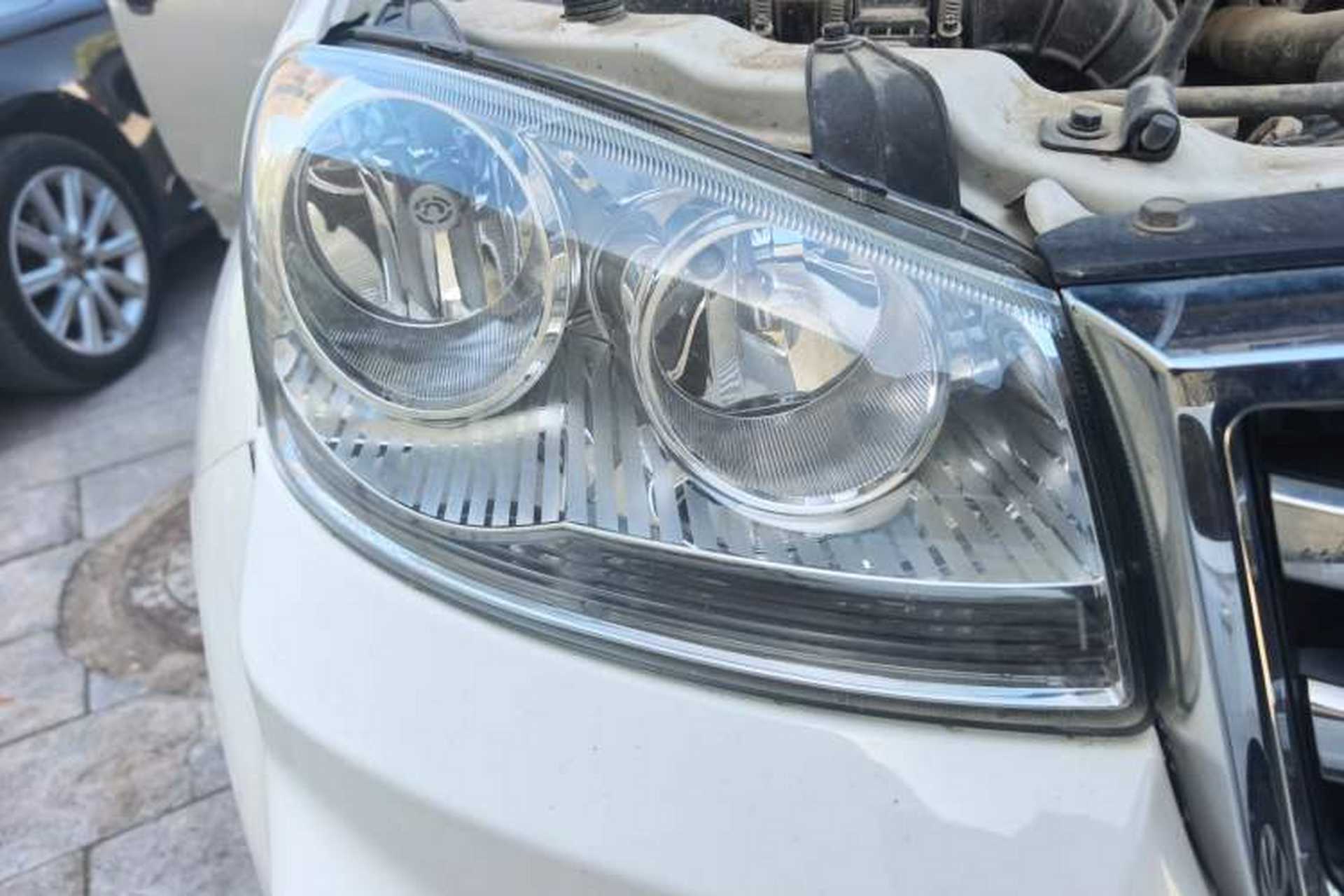Used Great Wall Wingle 5 2017 2.0T European Version Diesel 4x4 Elite Compact Double-Cab GW4D20B Right Front Headlight