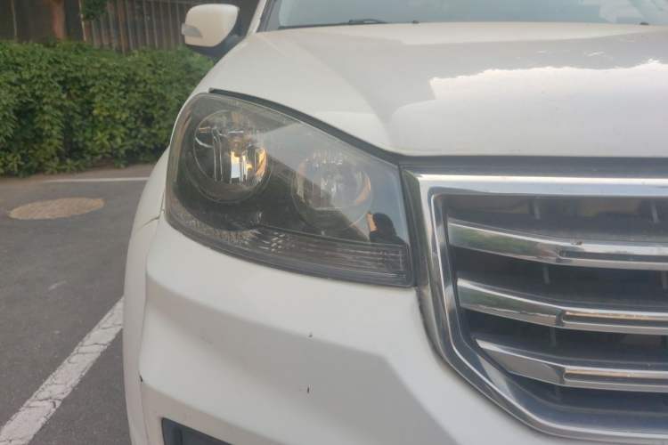 Used Great Wall Wingle 5 2017 2.0T European-Style Diesel Two-Wheel-Drive Elite Version with Large Double Cab – GW4D20B Right Front Headlight
