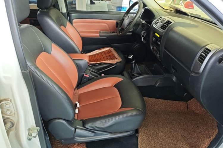 Used Great Wall Wingle 5 2017 2.8T Classic Edition Two-Wheel Drive Big Double-Cab GW2.8TC-2 Right Front Seat