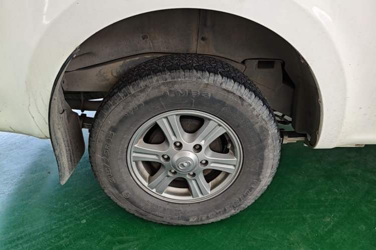 Used Great Wall Wingle 5 2017 2.8T Classic Edition Two-Wheel Drive Big Double-Cab GW2.8TC-2 Right Rear Wheel Hub