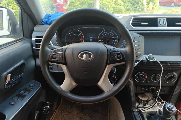 Used Great Wall Wingle 5 2017 2.0T European Version Diesel 4x4 Elite Large Double-Cab GW4D20D Steering Wheel