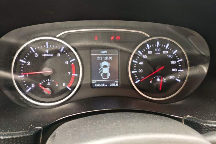 Used Great Wall Wingle 5 2017 2.4L European Version Gasoline Two-Wheel Drive Entry-Level Big Double Cab 4G69S4N Instrument Cluster