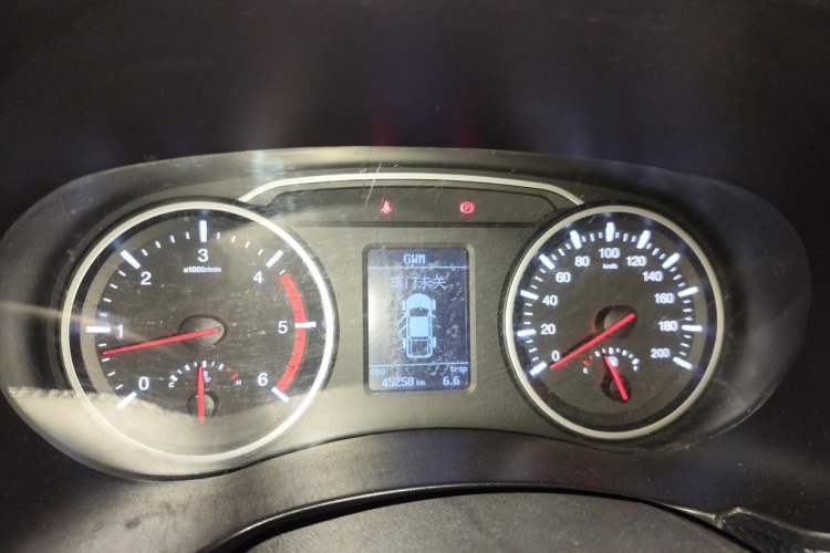 Used Great Wall Wingle 5 2020 2.0T Diesel Two-Wheel-Drive Elite Version Big Double Cab China VI Standard GW4D20M Instrument Cluster
