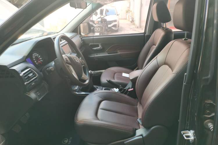 Used Great Wall Wingle 5 2020 2.4L Gasoline Two-Wheel Drive Elite Version Small Double Cab China VI Emission Standard 4K22D4M Left Front Seat